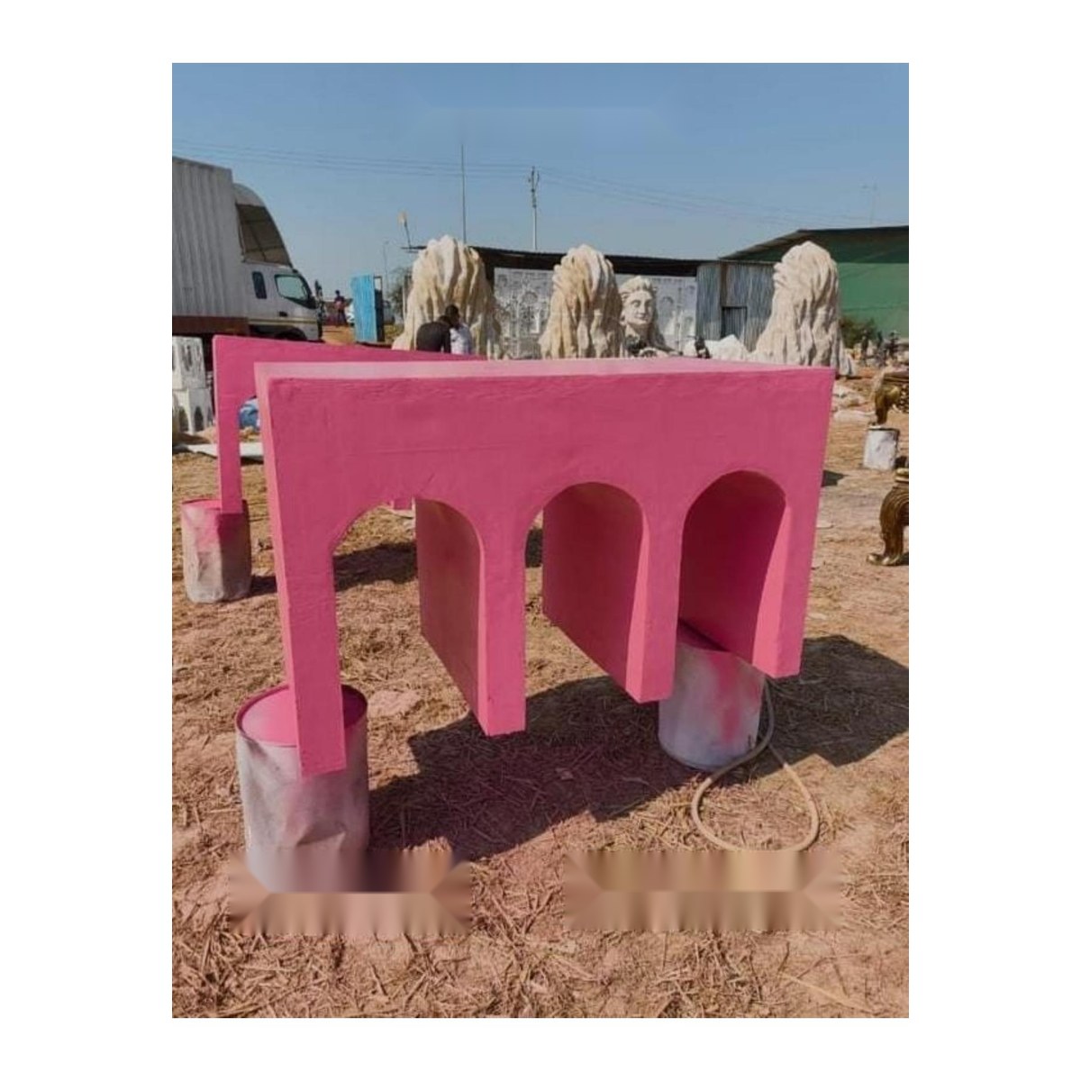 Fibre & Wooden Props — FW3